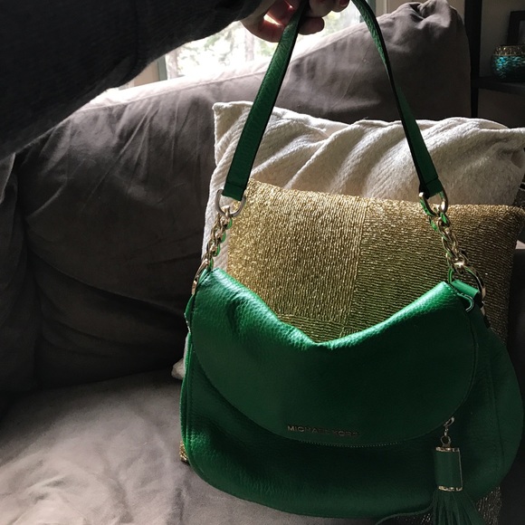 REAL Bright Green Michael Kors handbag - Picture 2 of 4