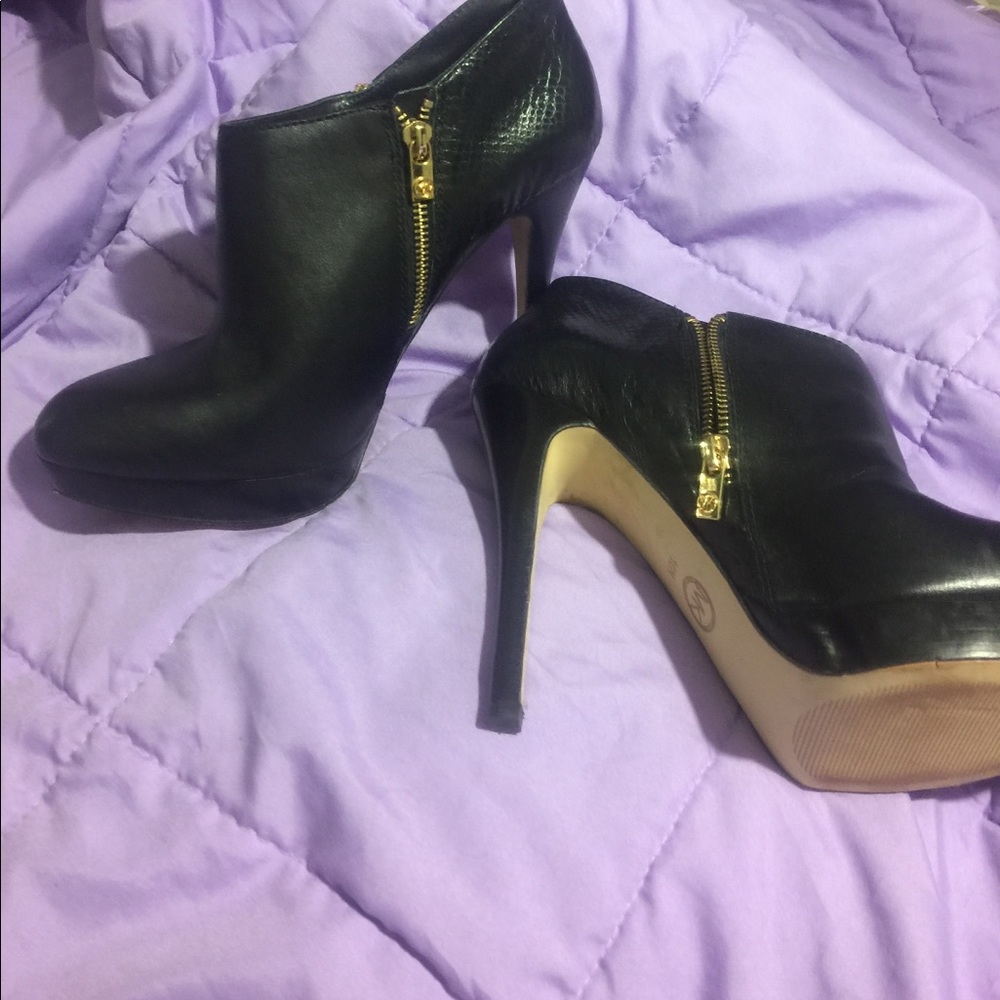 Michael Kors Booties,snake skin leather. - Picture 1 of 3