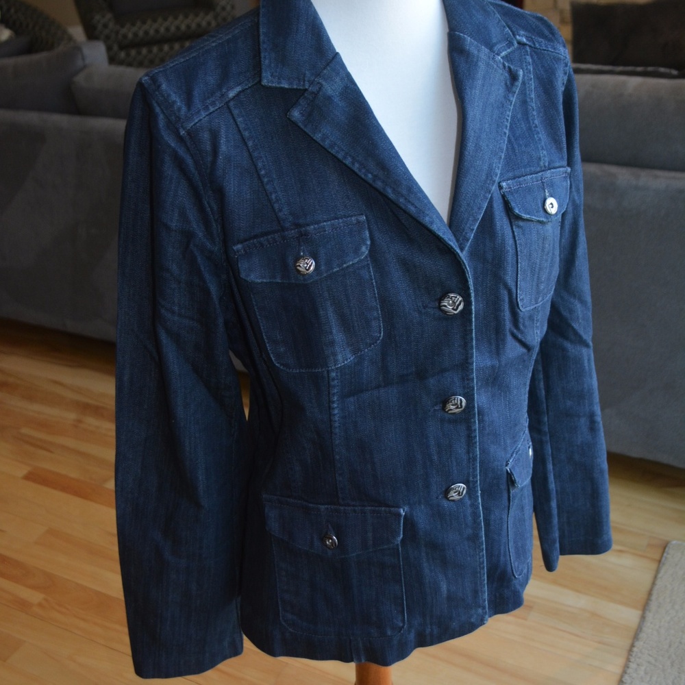 DANA BUCHMAN STRUCTURED BLUE DENIM BLAZER