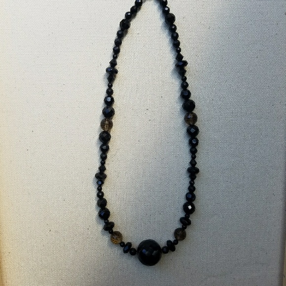 Beaded necklace - Picture 2 of 2