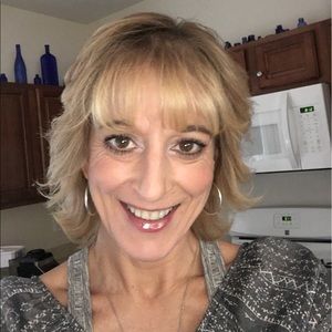Meet your Posher, Jo
