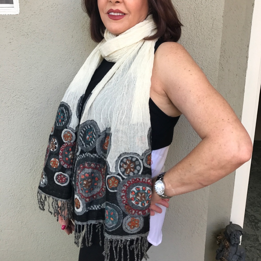Lightweight Soft Wool Scarf