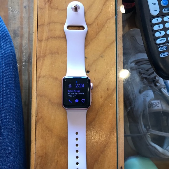 Apple Watch 38 mm Series 2- 10/10 CONDITION main image 4