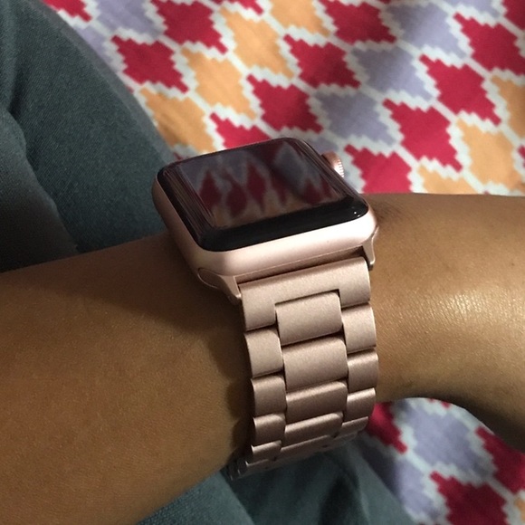 Apple Watch 38 mm Series 2- 10/10 CONDITION