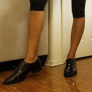 Patent leather shoes