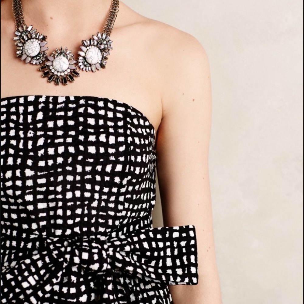 Adorable marble and crystal statement necklace - Picture 5 of 5