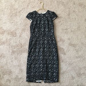 Betsey Johnson short sleeve crewneck pencil dress