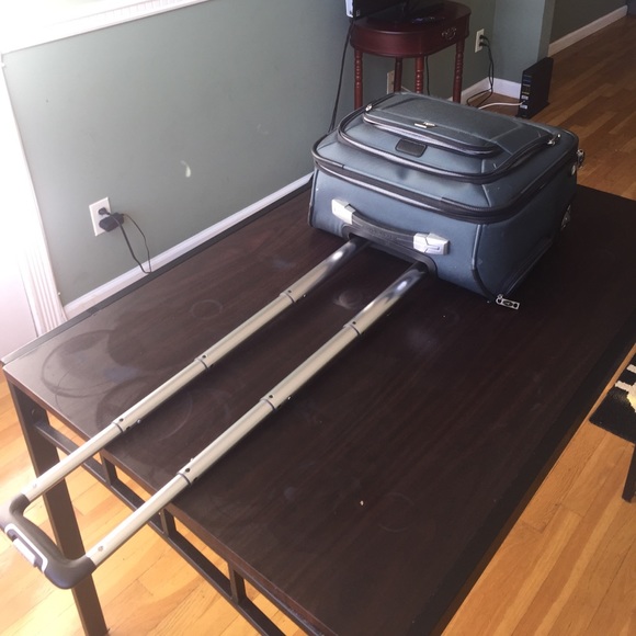 Travelpro suitcase - Picture 5 of 5