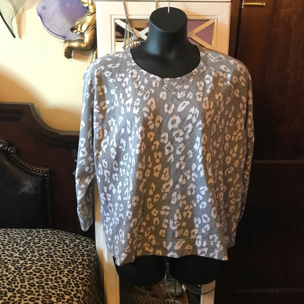 Liz Claiborne 3x leopard print sweater