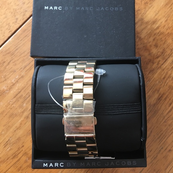 NWT Marc By Marc Jacobs Gold Watch with blue face - Picture 2 of 6