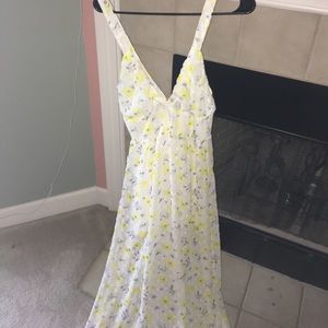Toni Maxi dress