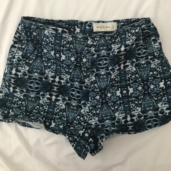 Abercrombie & Fitch Pants - ✨Abercrombie & Fitch Vintage Pattern Shorts