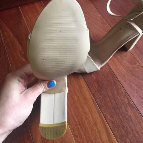 Block heels - Picture 5 of 7