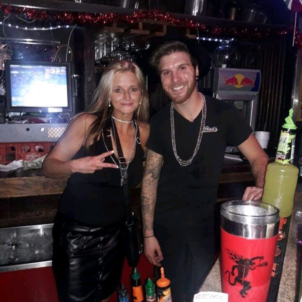 Meet your Posher, April