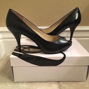 Nine West black leather peep toe heels