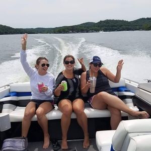 Meet your Posher, Jenny