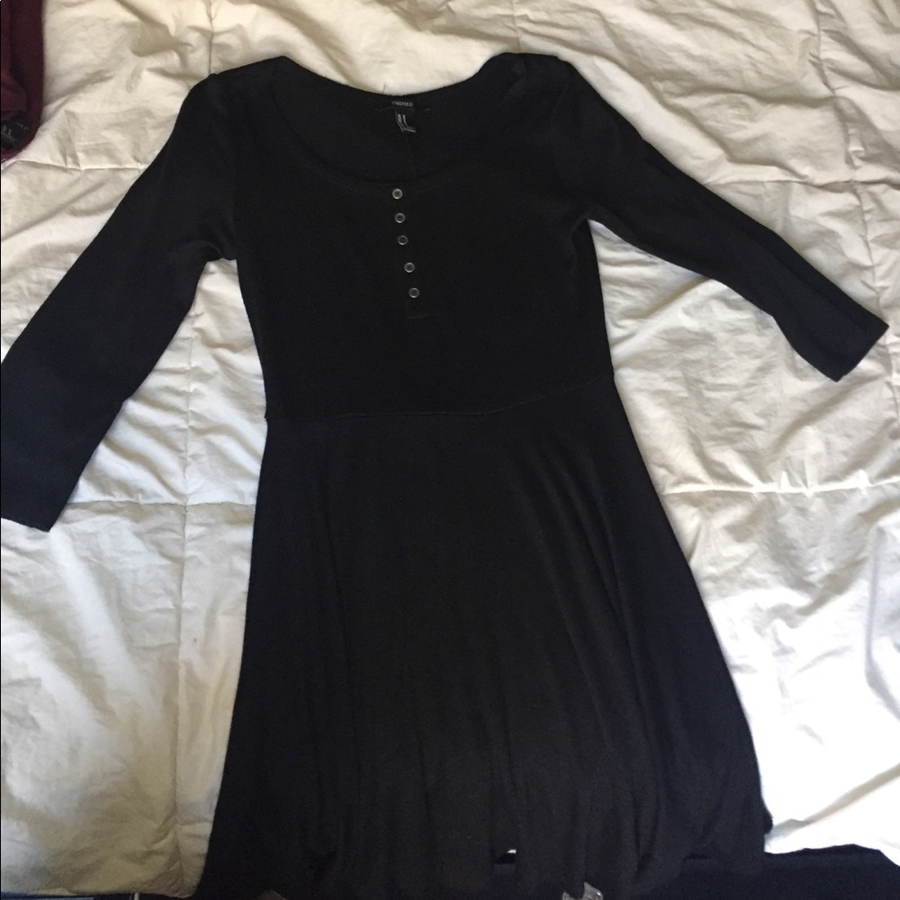 Black skater dress, half sleeve
