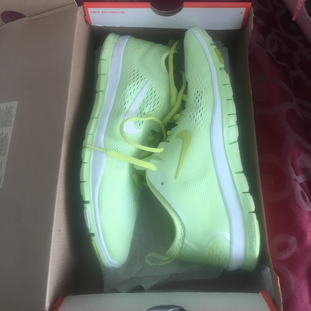 Women’s Nike Free 5.0