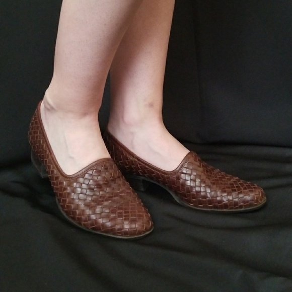 Brown Woven Loafers - Picture 2 of 8