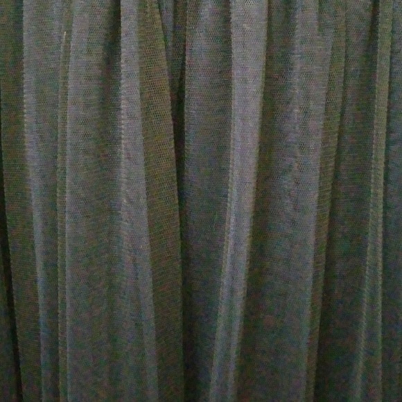 Brand new Vera Wang Formal Dress - Picture 3 of 4