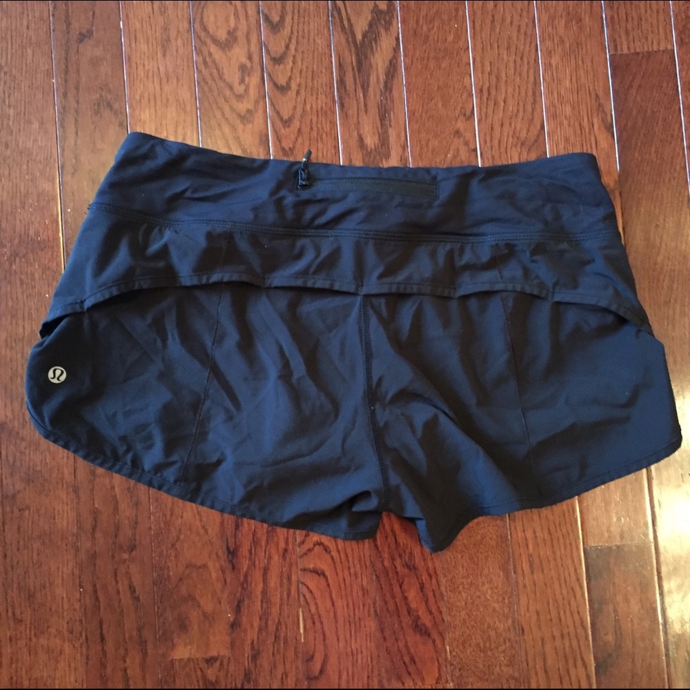 Lululemon speed short size 8 EUC