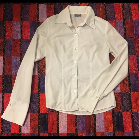 Waitress Button-Up blouse in White - Picture 1 of 3