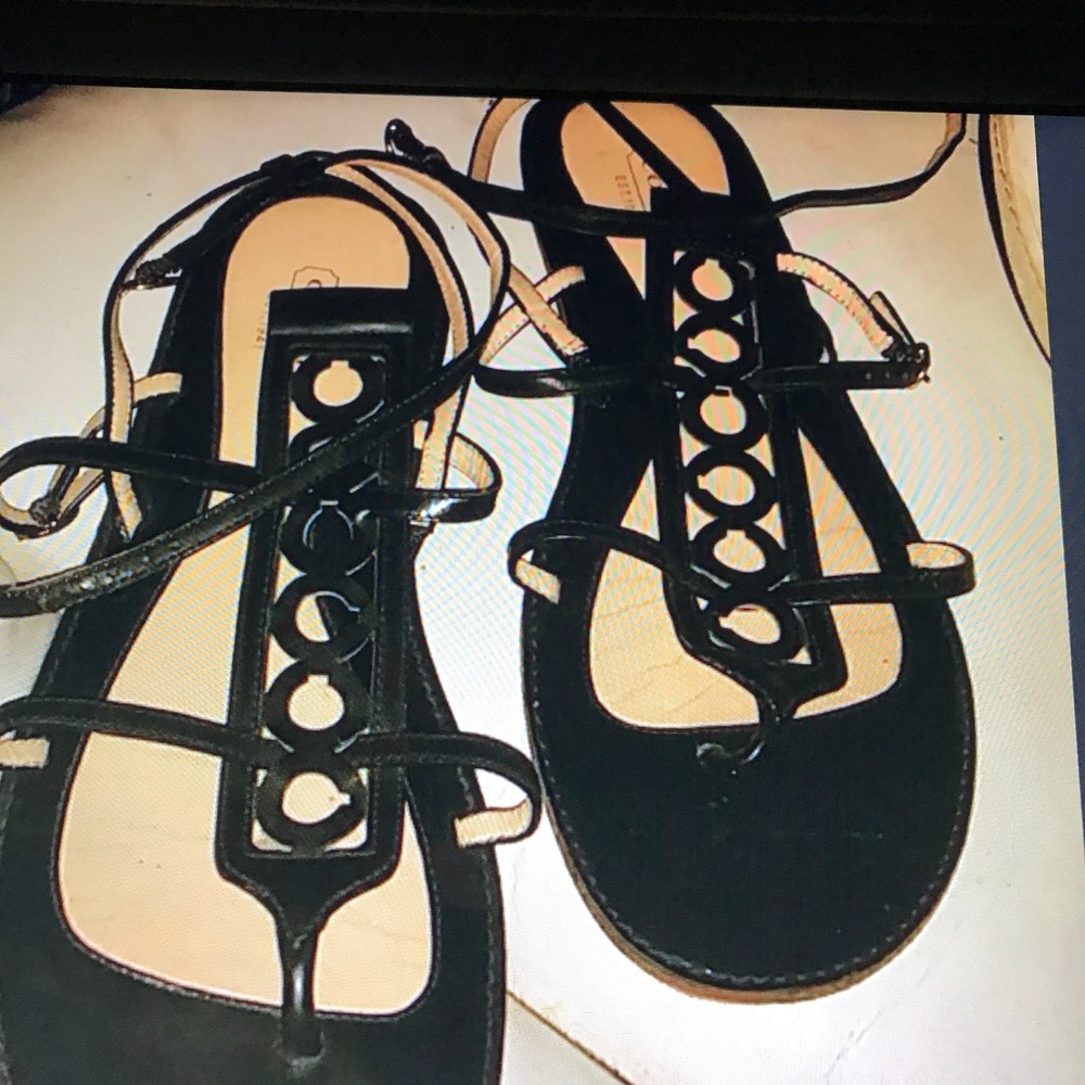 Coach sandals reposhing to small