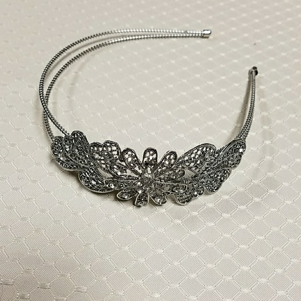 Headband, worn only a few times