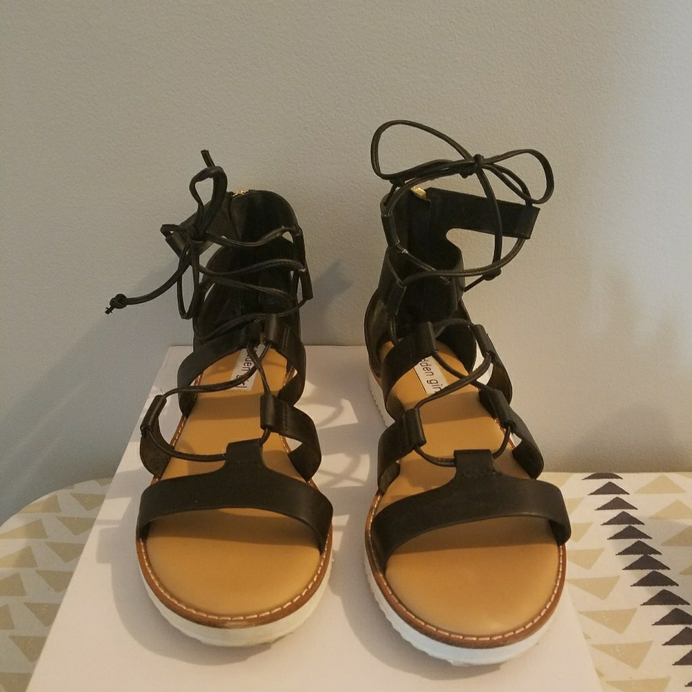 Black Madden Girl sandals size 9M
