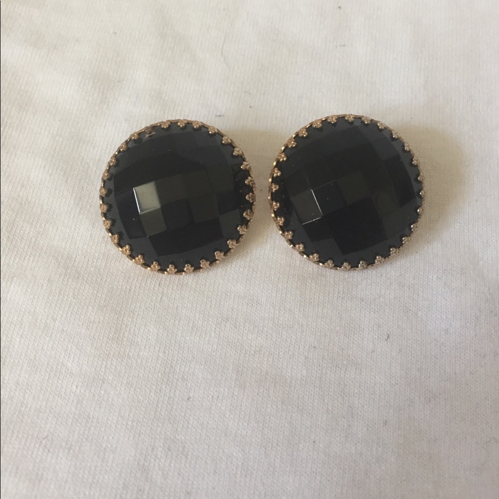 Vintage black/gold clip on earrings