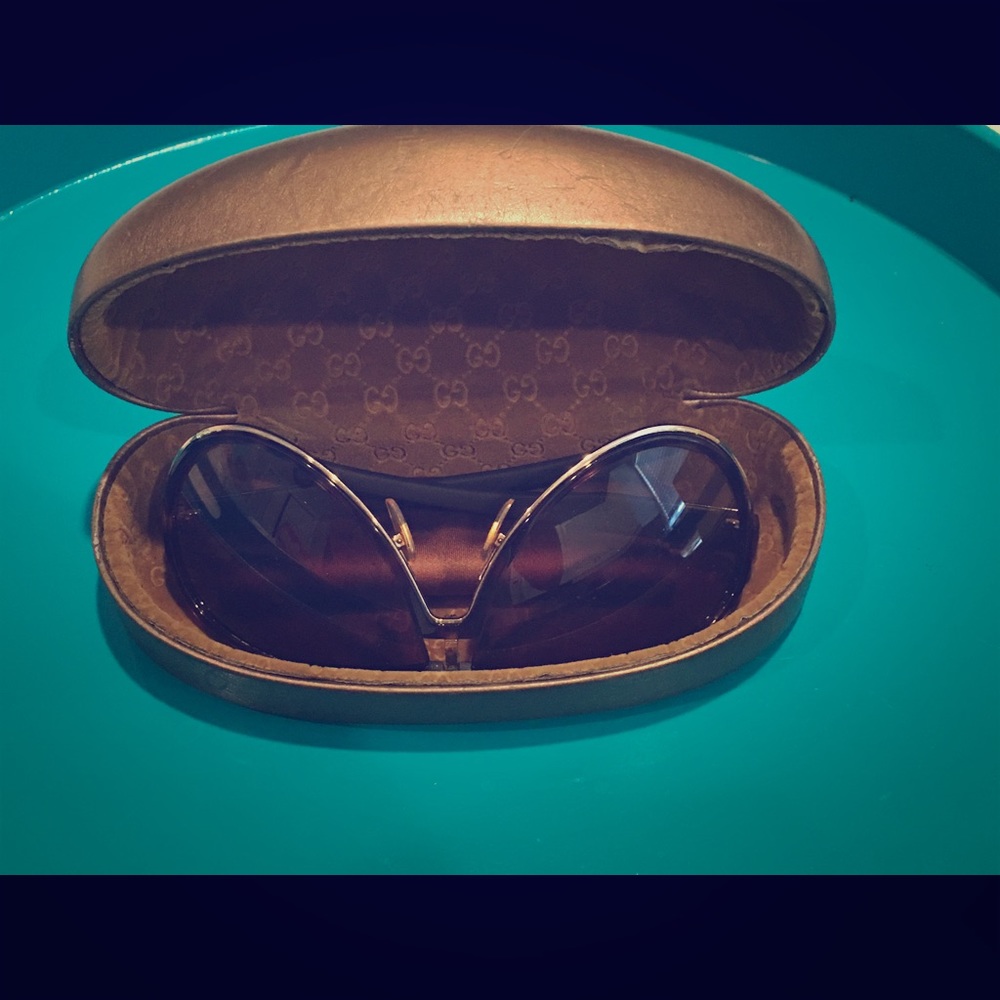 Unisex Gucci sunglasses