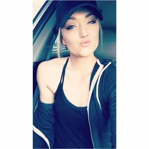 Meet your Posher, Casey