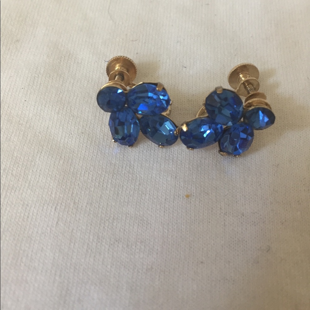 Vintage blue glass clip on earring