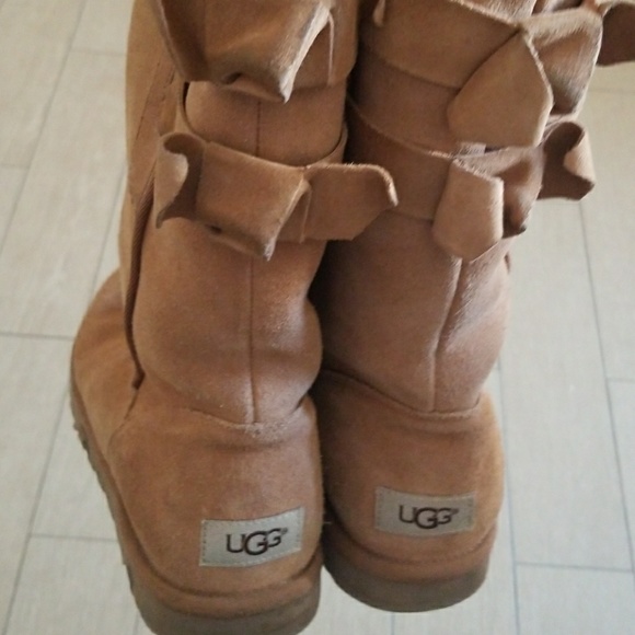 UGG Shoes - Boots