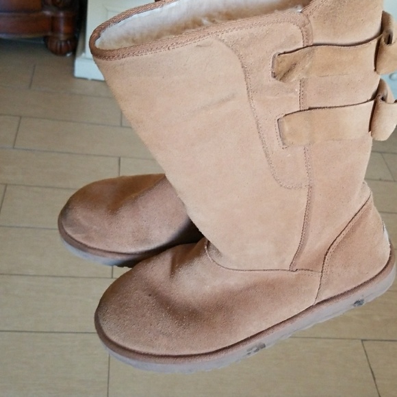 Boots - Picture 3 of 3