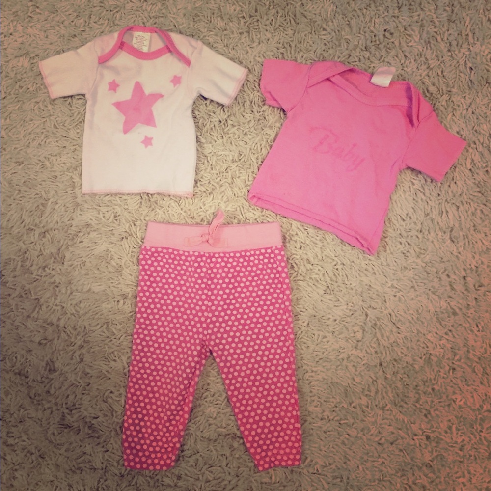 3 piece 0-3M infant girl set.