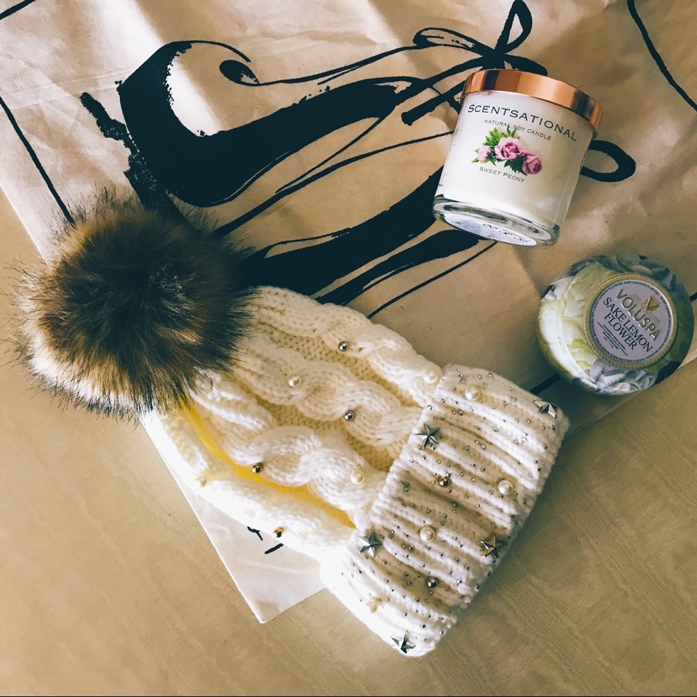White Winter Hat with Pompon