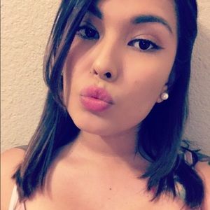 Meet your Posher, Sheila