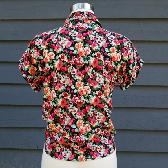 💥CLOSING SALE💥 Gorgeous Kirra Blouse - Picture 3 of 4