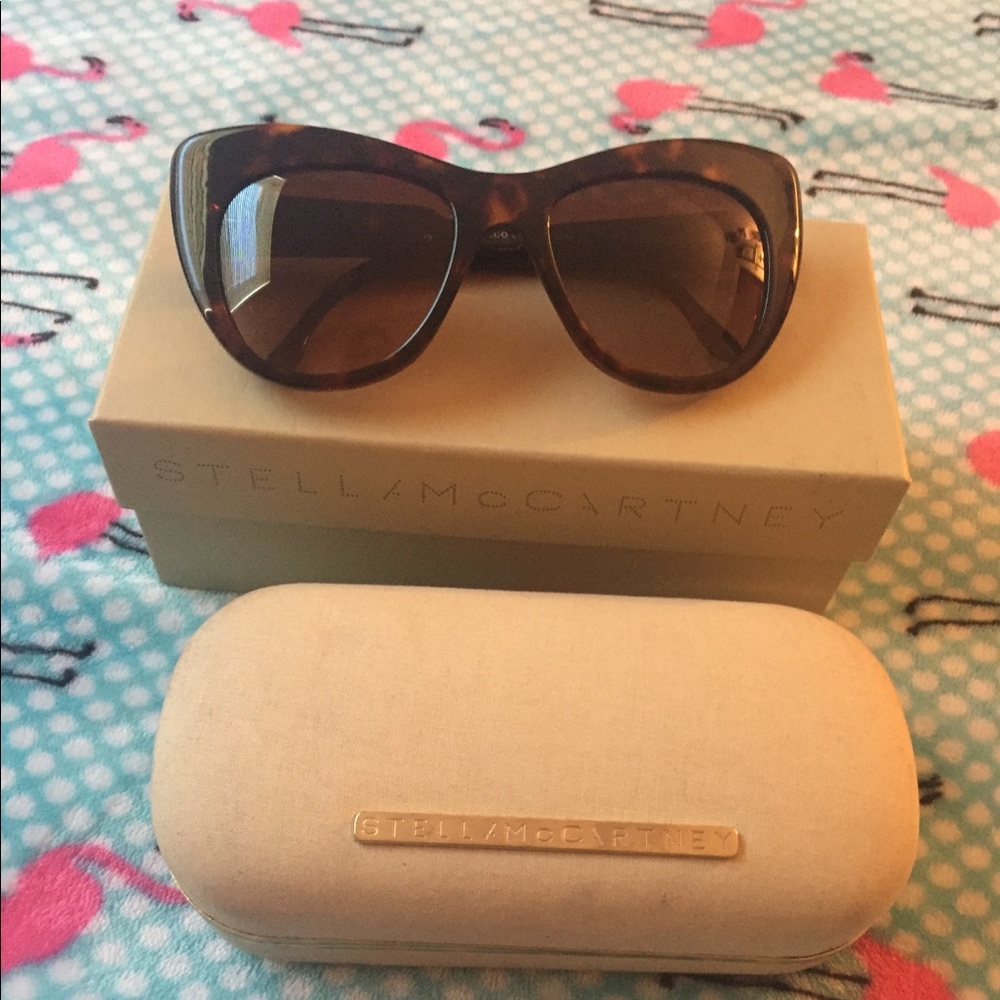 Stella McCartney cat eye sunglasses