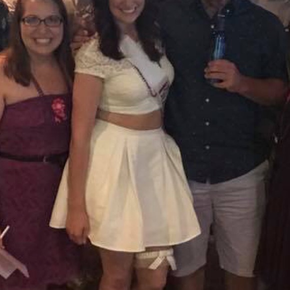 Lace Ivory Crop Top & Skirt Set - Picture 7 of 7