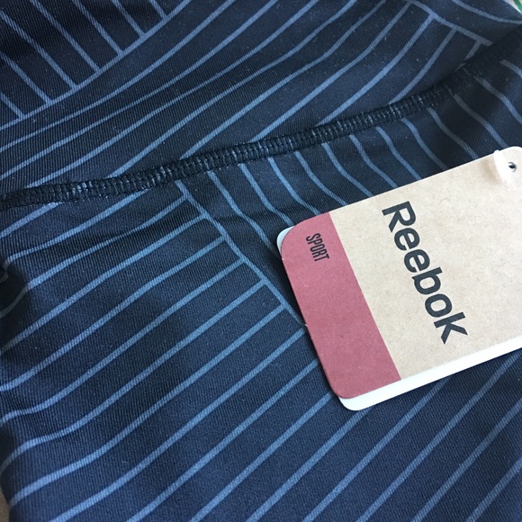 Reebok workout pants - Picture 2 of 2