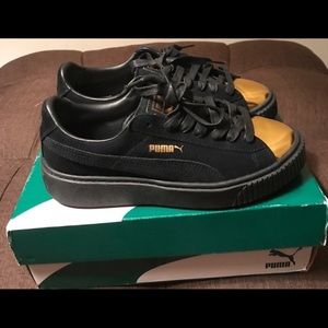 PUMA SUEDE PLATFORM GOLD TOE SNEAKERS
