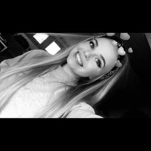 Meet your Posher, Laney