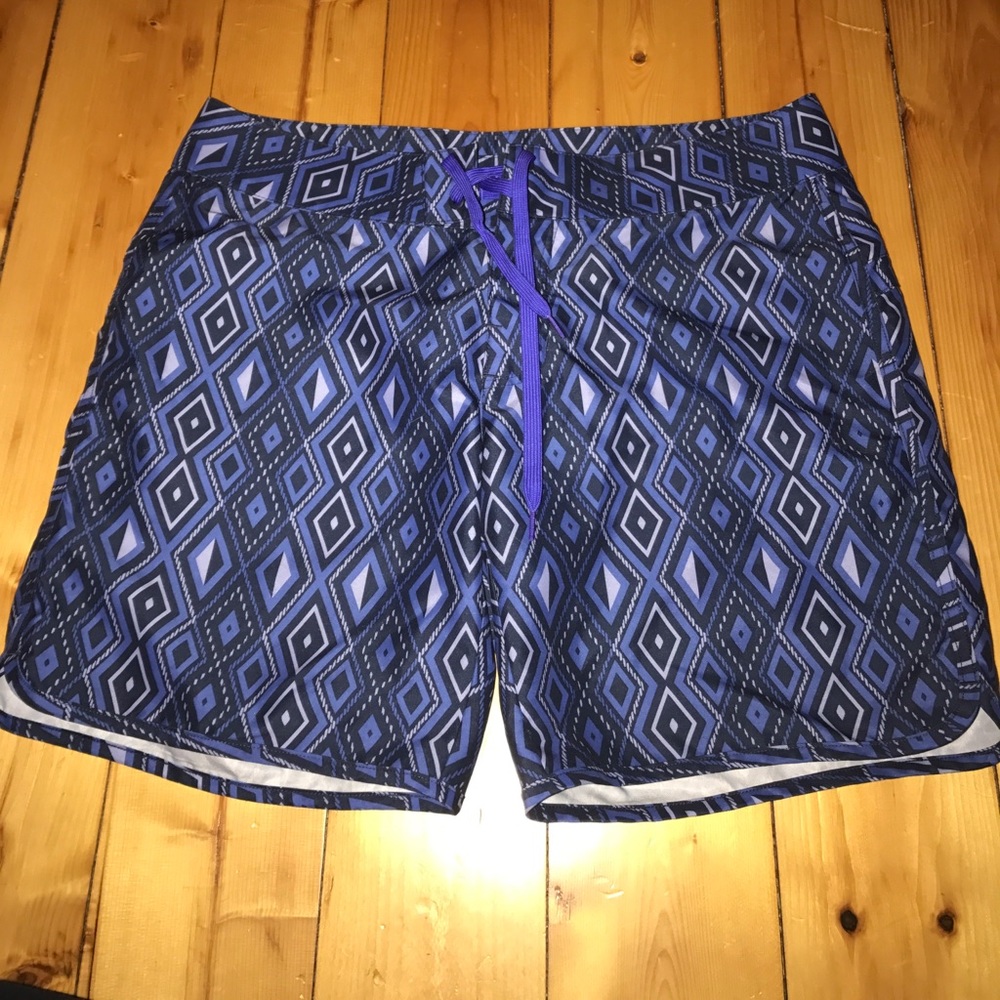 Women's swim shorts