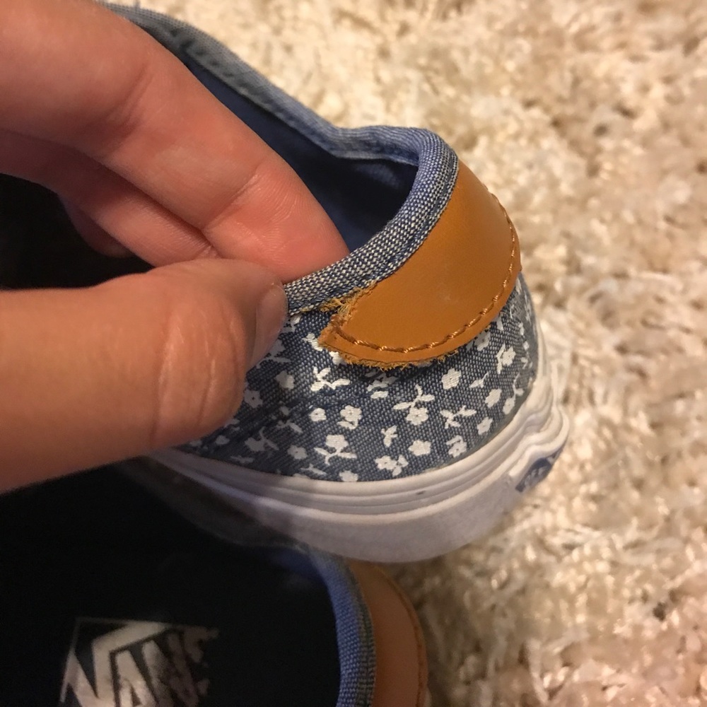 Vans - Picture 4 of 4