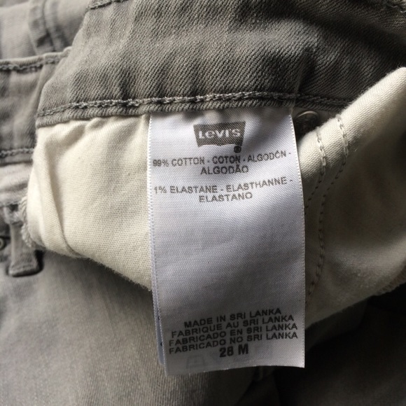 Levi's Classic Jeans - Picture 6 of 7