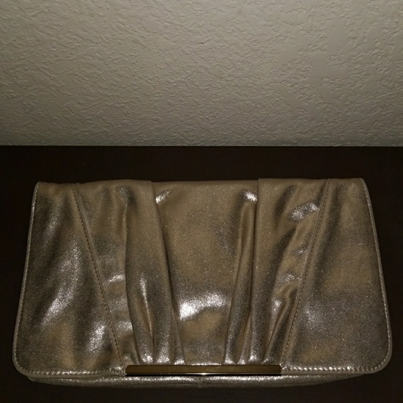 Express gold clutch - Picture 2 of 4