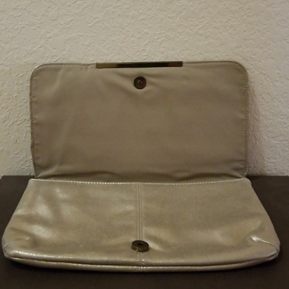 Express gold clutch - Picture 3 of 4
