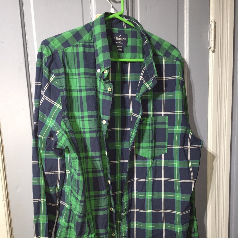 American Eagle Button Down